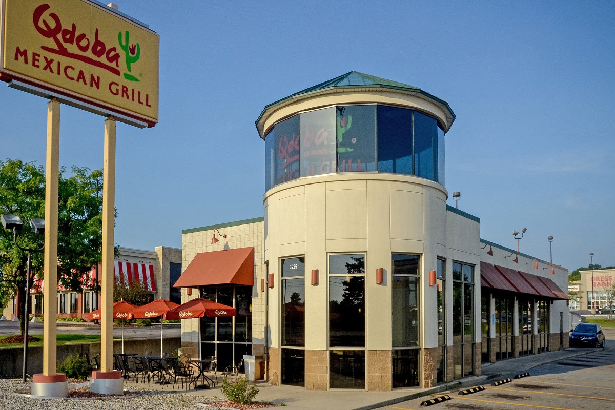net lease Qdoba